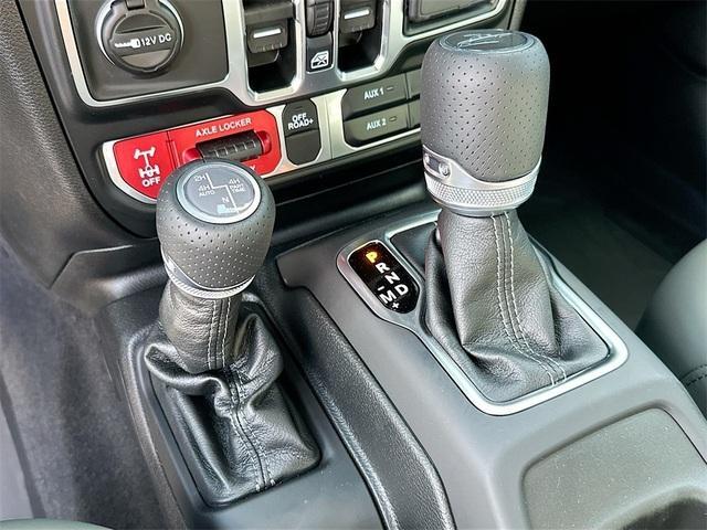 new 2025 Jeep Gladiator car, priced at $64,332