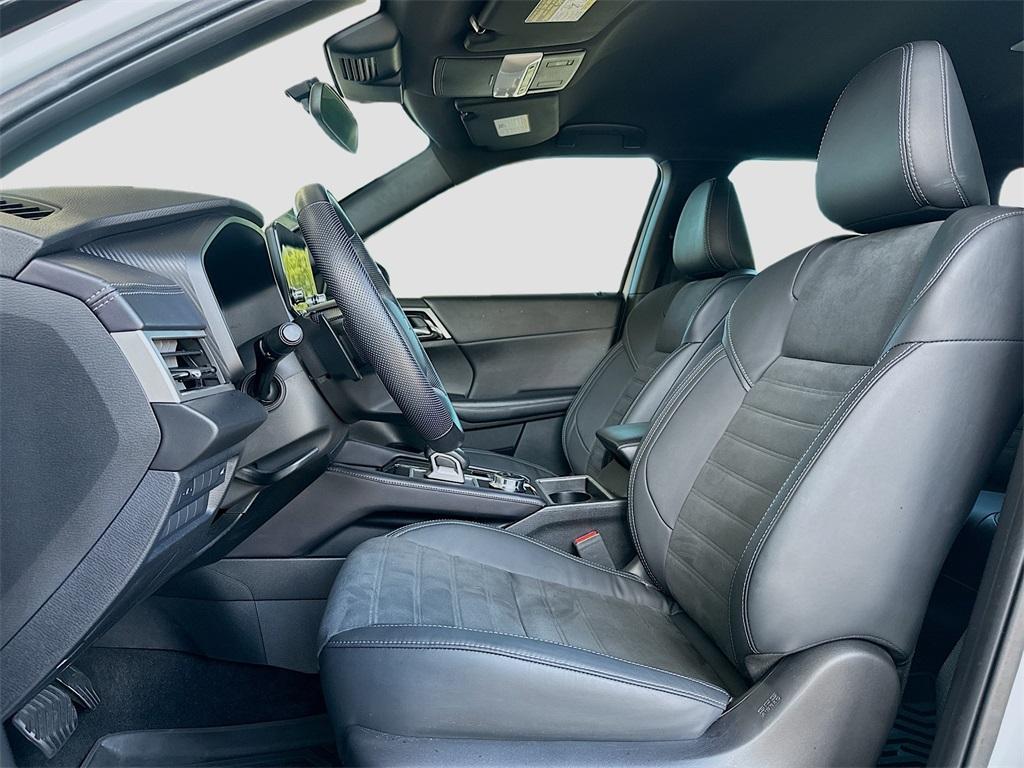used 2023 Mitsubishi Outlander car, priced at $24,500
