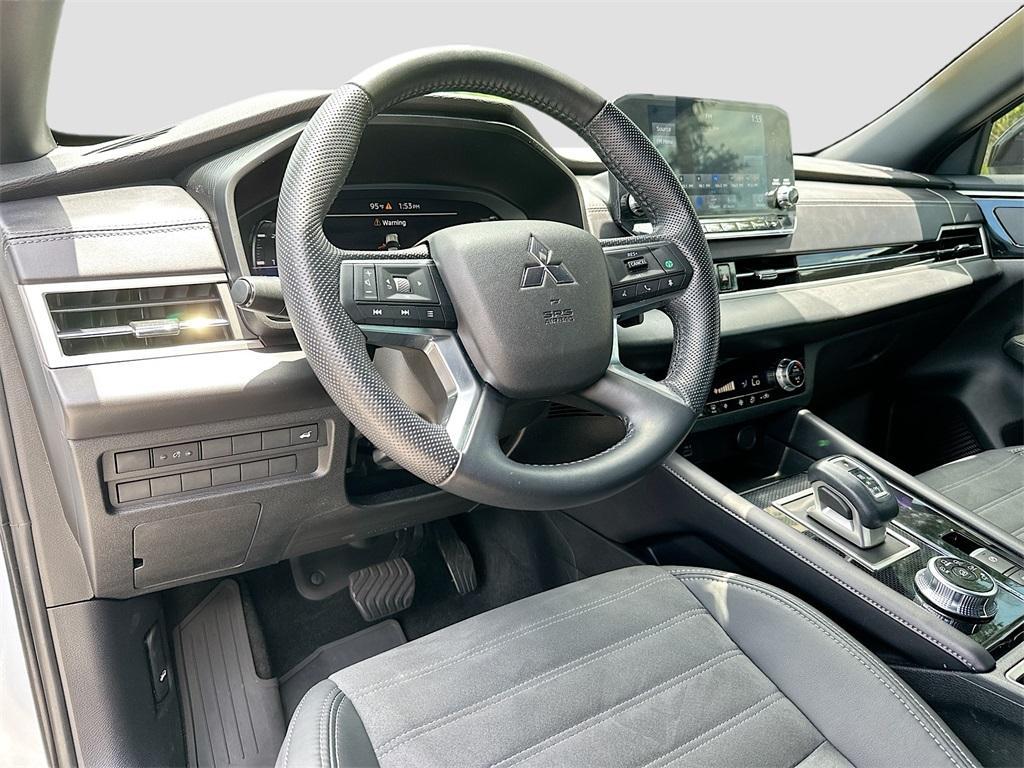 used 2023 Mitsubishi Outlander car, priced at $24,500