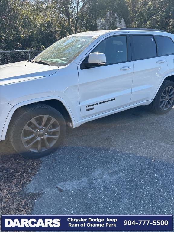 used 2017 Jeep Grand Cherokee car, priced at $17,185