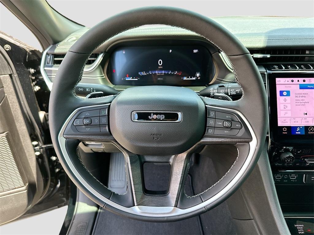 new 2025 Jeep Grand Cherokee car, priced at $44,247