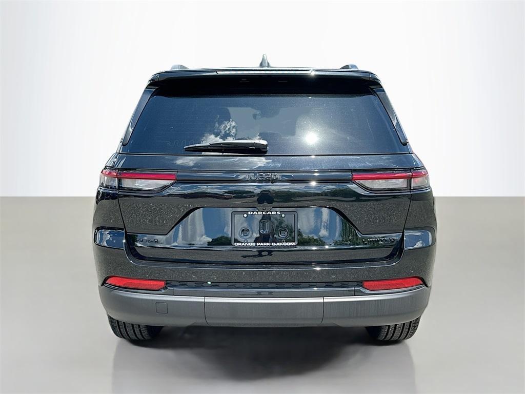 new 2025 Jeep Grand Cherokee car, priced at $44,247