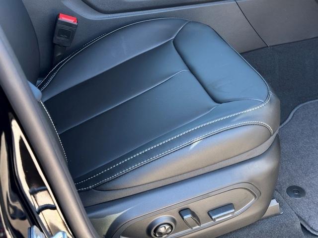 new 2025 Jeep Grand Cherokee car, priced at $42,927
