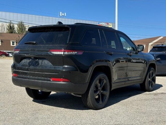 new 2025 Jeep Grand Cherokee car, priced at $42,927