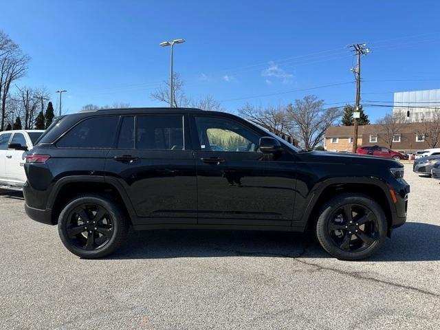 new 2025 Jeep Grand Cherokee car, priced at $42,927