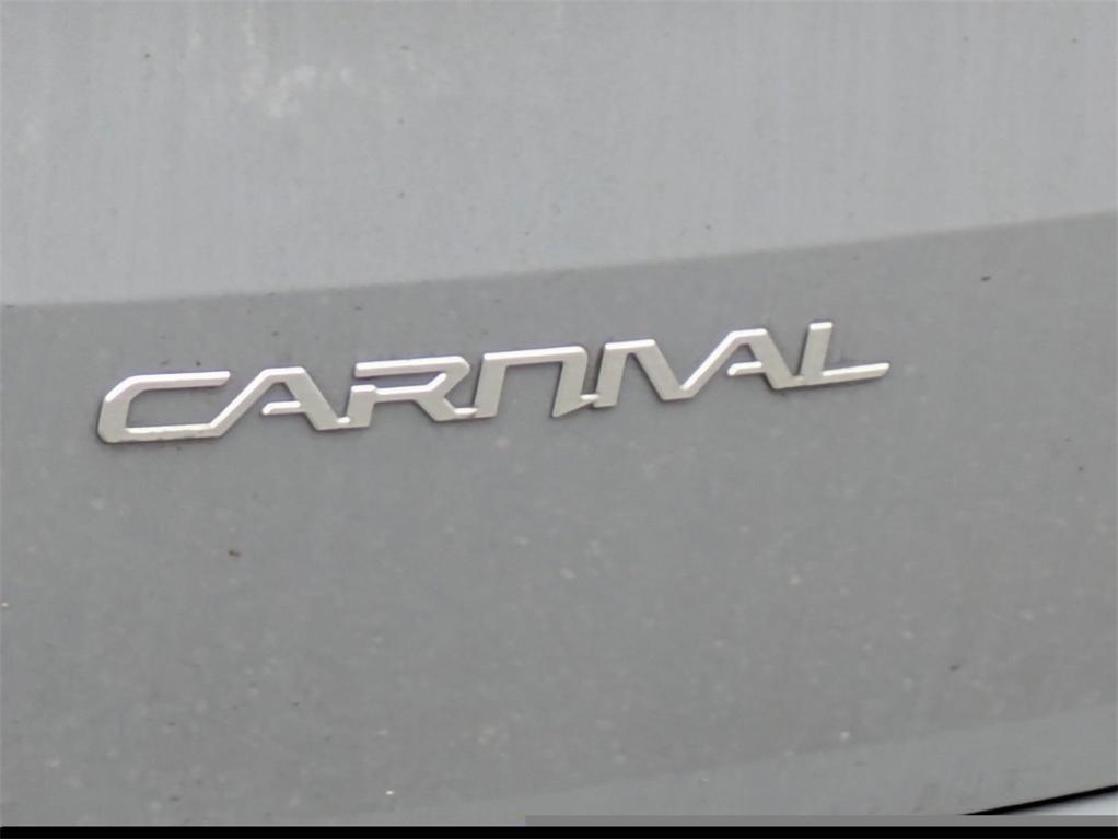 used 2023 Kia Carnival car, priced at $39,679