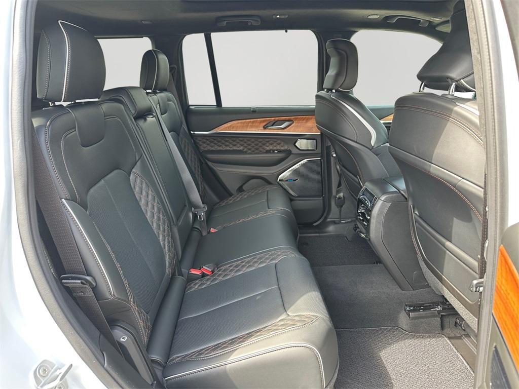 used 2025 Jeep Grand Cherokee car, priced at $59,990