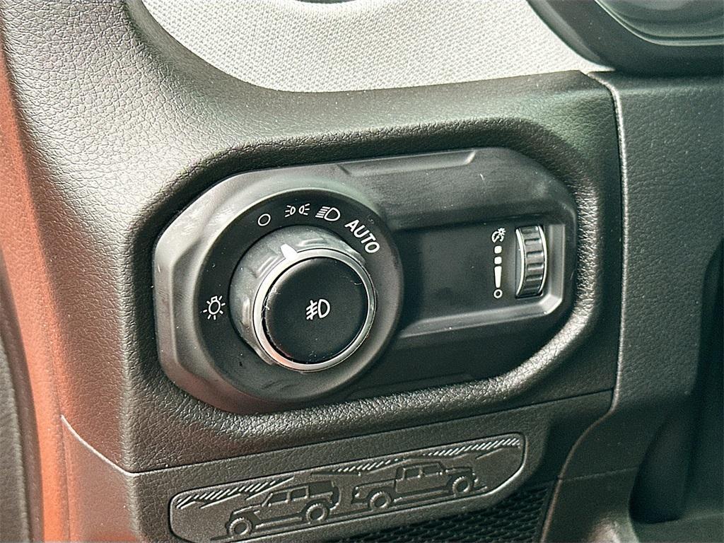 new 2025 Jeep Wrangler car, priced at $47,645