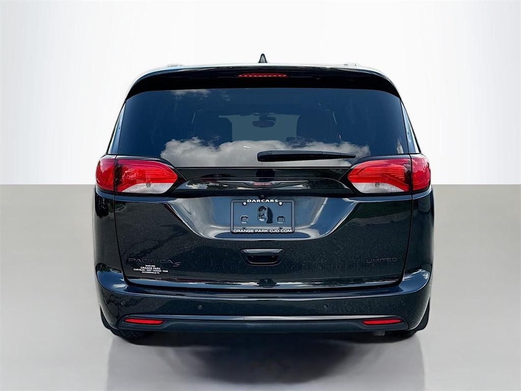 used 2020 Chrysler Pacifica car, priced at $31,000