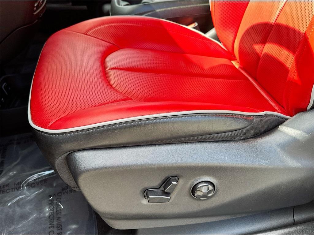 used 2020 Chrysler Pacifica car, priced at $31,000