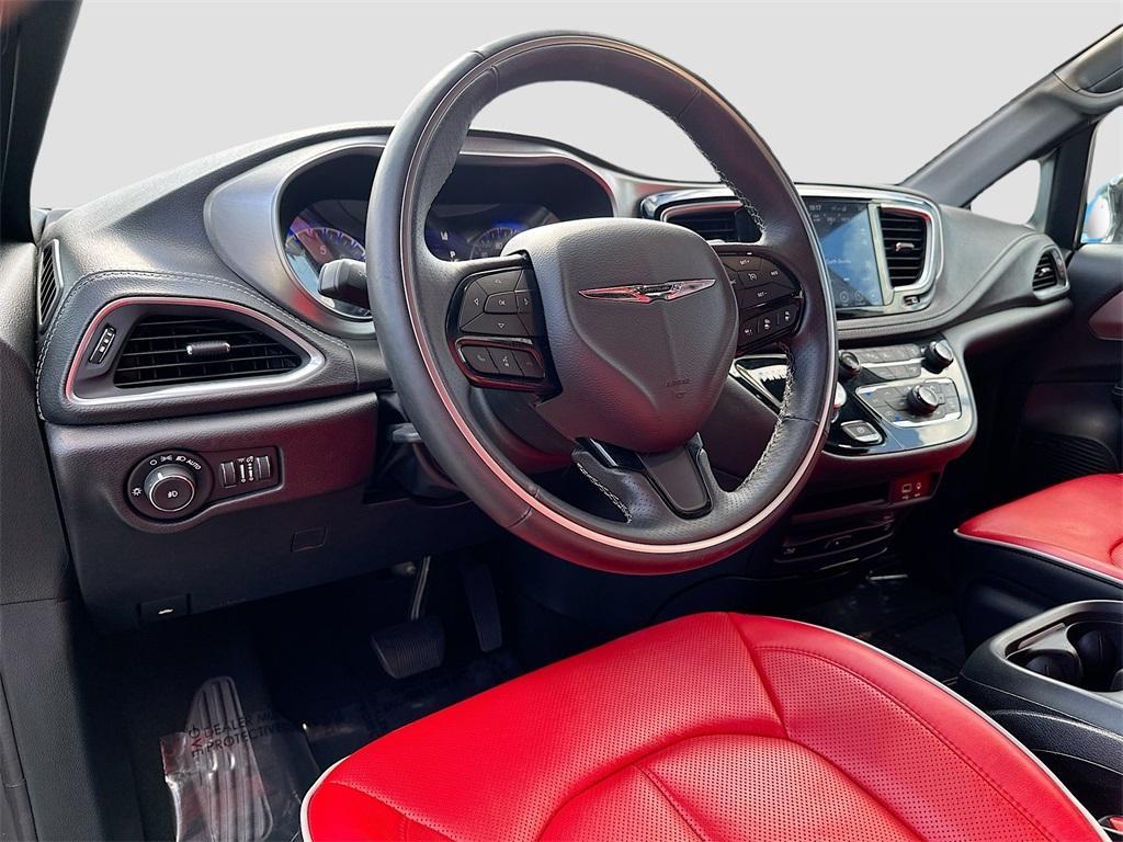 used 2020 Chrysler Pacifica car, priced at $31,000