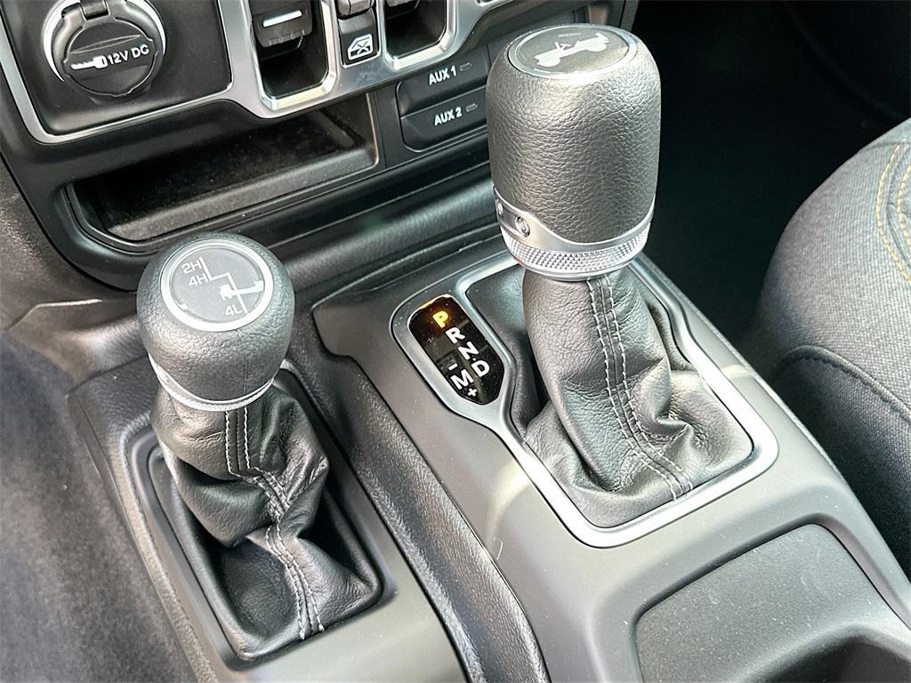 new 2025 Jeep Wrangler car, priced at $45,461