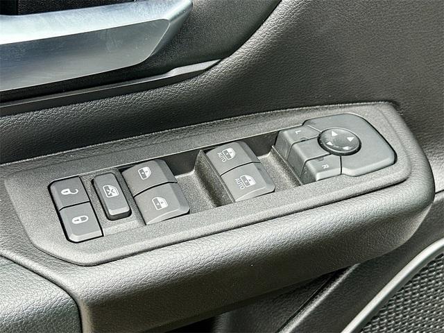 new 2025 Ram 1500 car, priced at $48,550