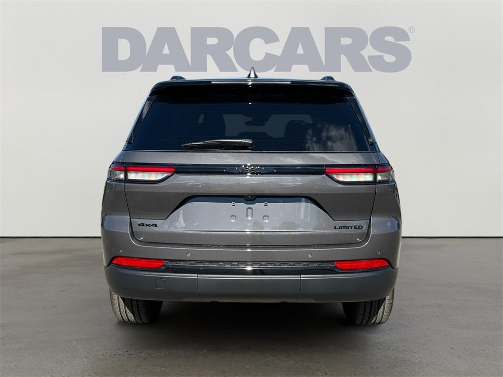 new 2025 Jeep Grand Cherokee car, priced at $39,979
