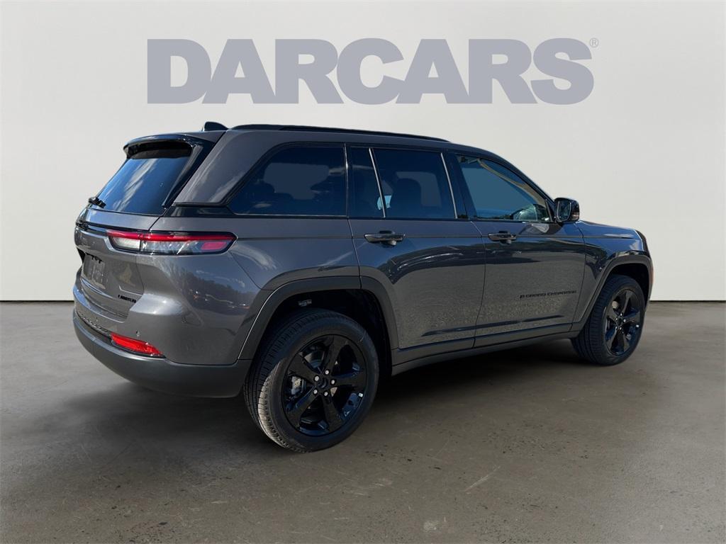 new 2025 Jeep Grand Cherokee car, priced at $39,979