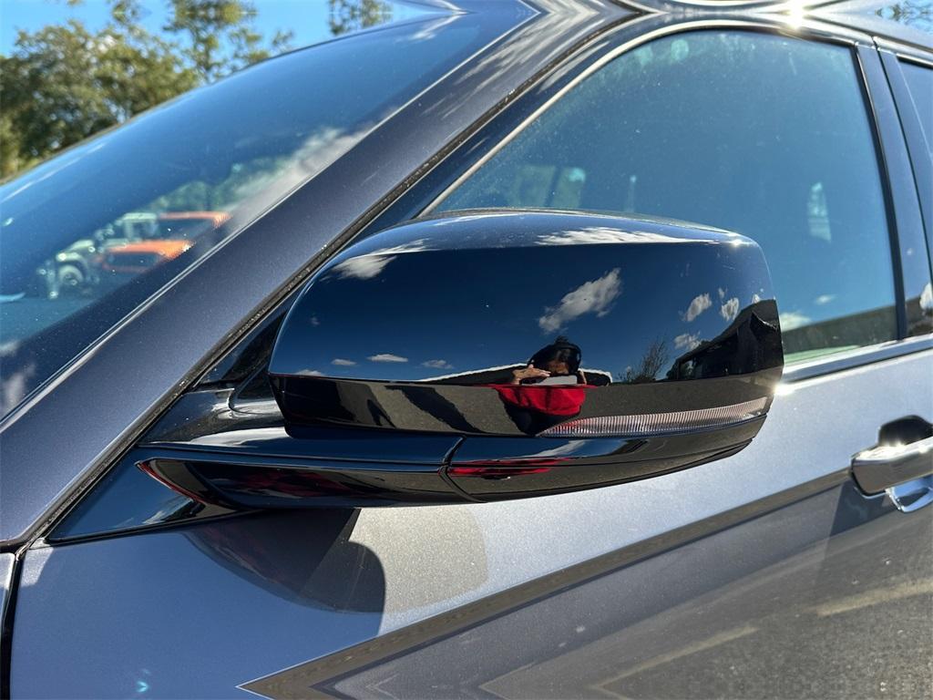 new 2025 Jeep Grand Cherokee car, priced at $39,979