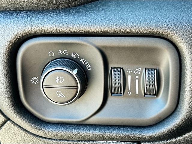new 2025 Ram 1500 car, priced at $48,623