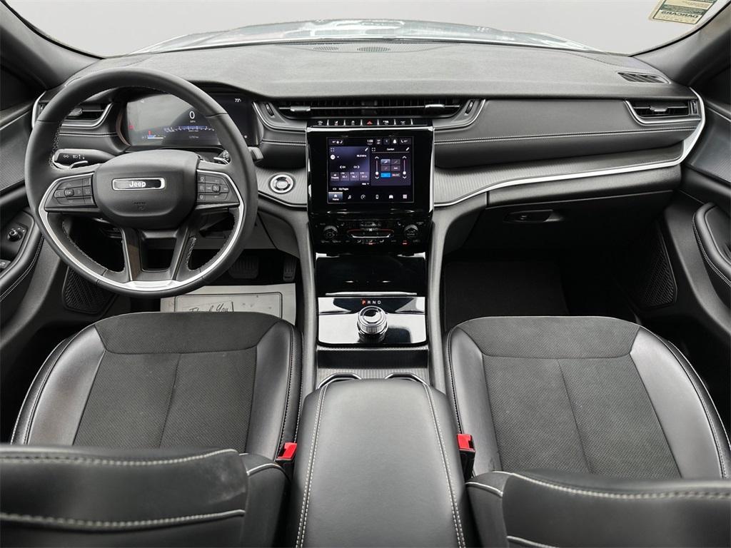 used 2024 Jeep Grand Cherokee car, priced at $32,145