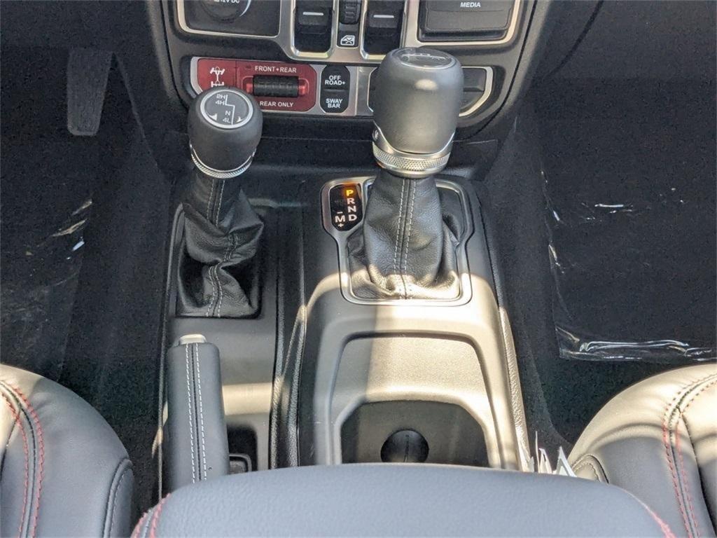 new 2025 Jeep Gladiator car, priced at $48,623