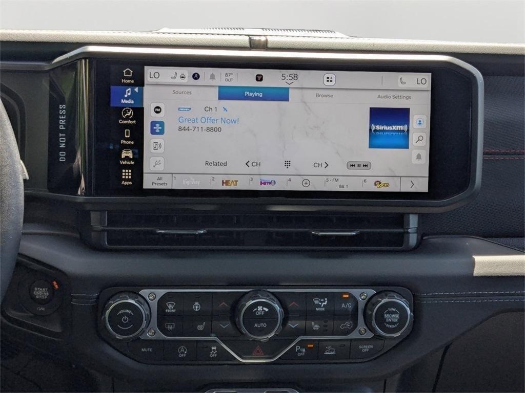 new 2025 Jeep Gladiator car, priced at $48,623