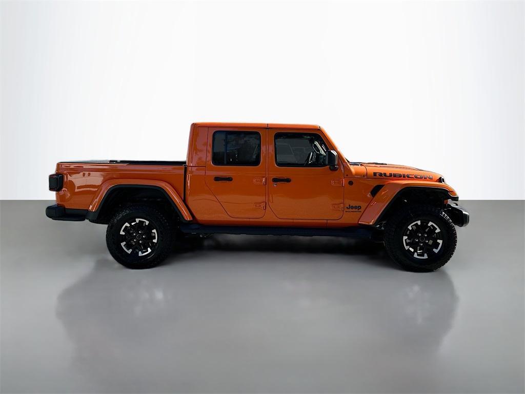 new 2025 Jeep Gladiator car, priced at $52,526