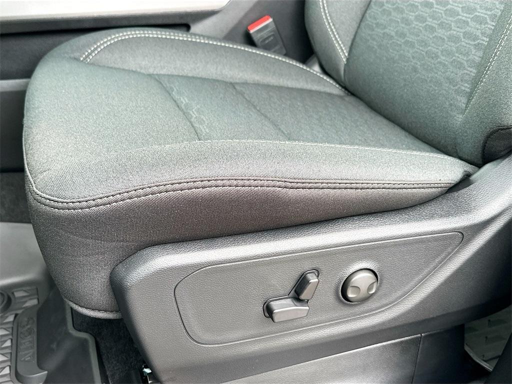 new 2025 Ram 1500 car, priced at $48,832