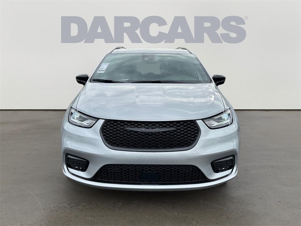 new 2026 Chrysler Pacifica car, priced at $51,631