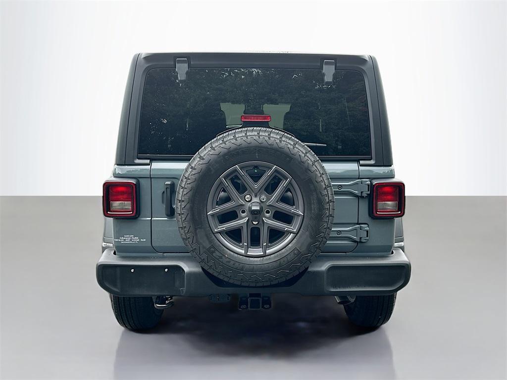 new 2025 Jeep Wrangler car, priced at $45,924