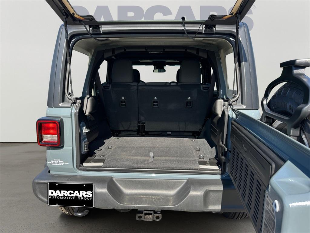 new 2025 Jeep Wrangler car, priced at $43,228