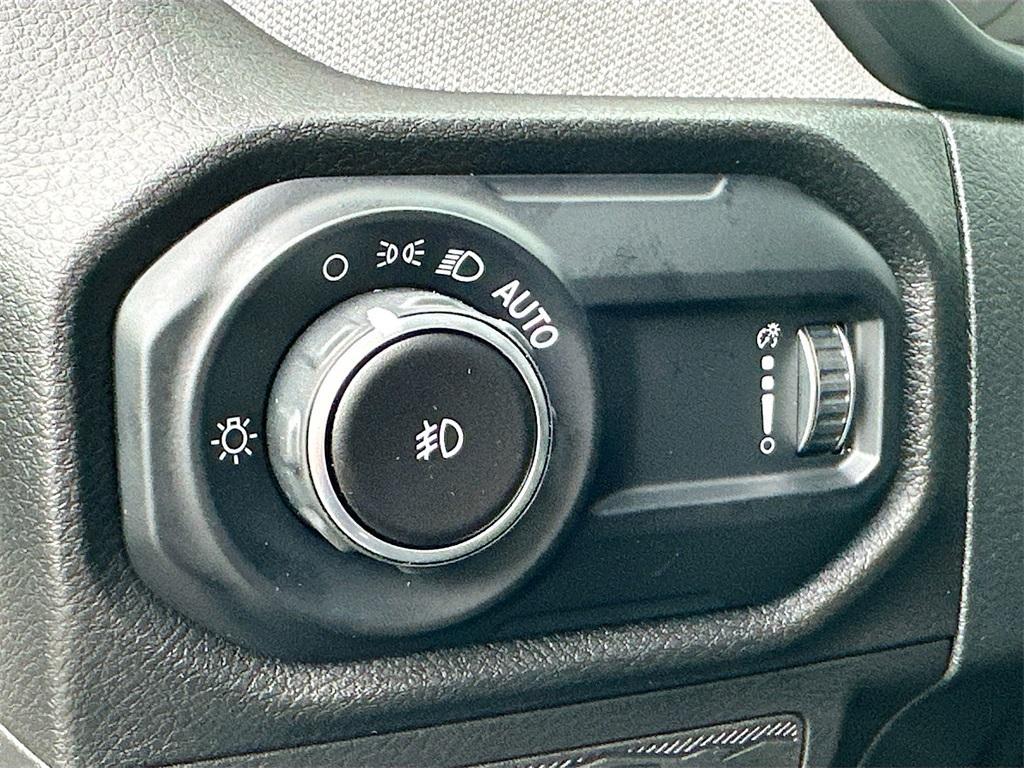 new 2025 Jeep Wrangler car, priced at $45,924