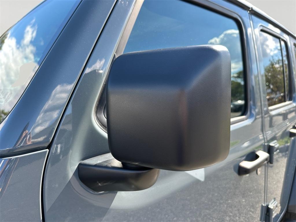 new 2025 Jeep Wrangler car, priced at $43,228