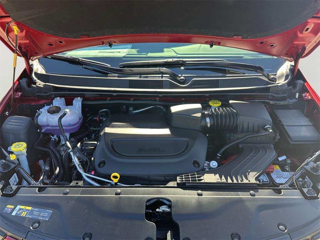 new 2026 Chrysler Pacifica car, priced at $47,445