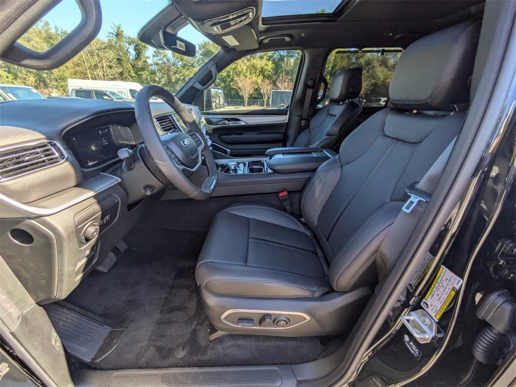 new 2025 Jeep Wagoneer L car, priced at $77,009