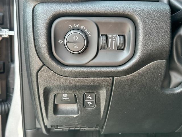 new 2025 Ram 1500 car, priced at $45,884