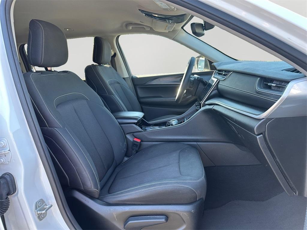 used 2023 Jeep Grand Cherokee L car, priced at $25,995