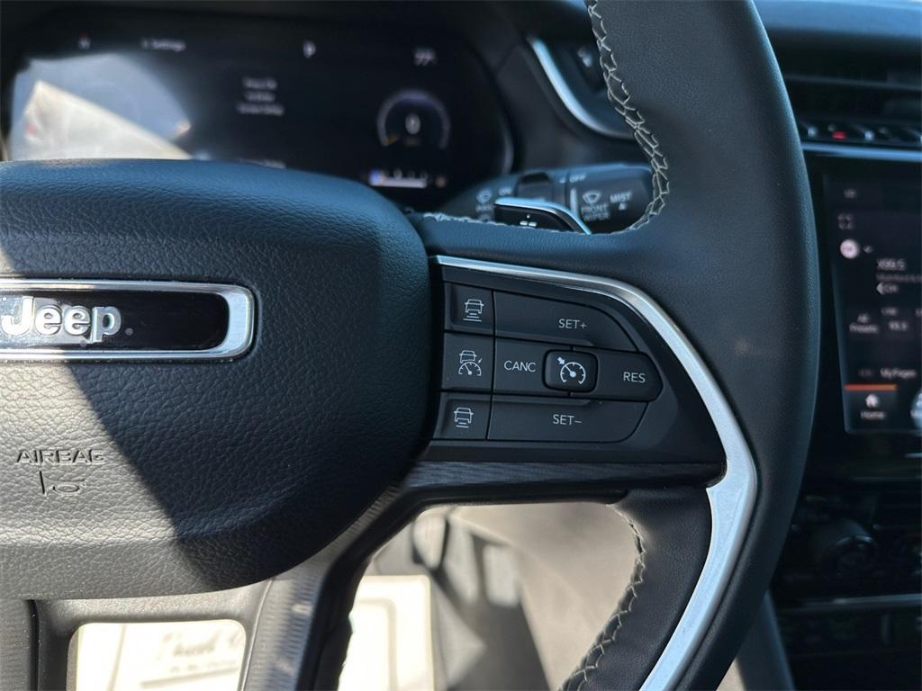 used 2023 Jeep Grand Cherokee L car, priced at $25,995