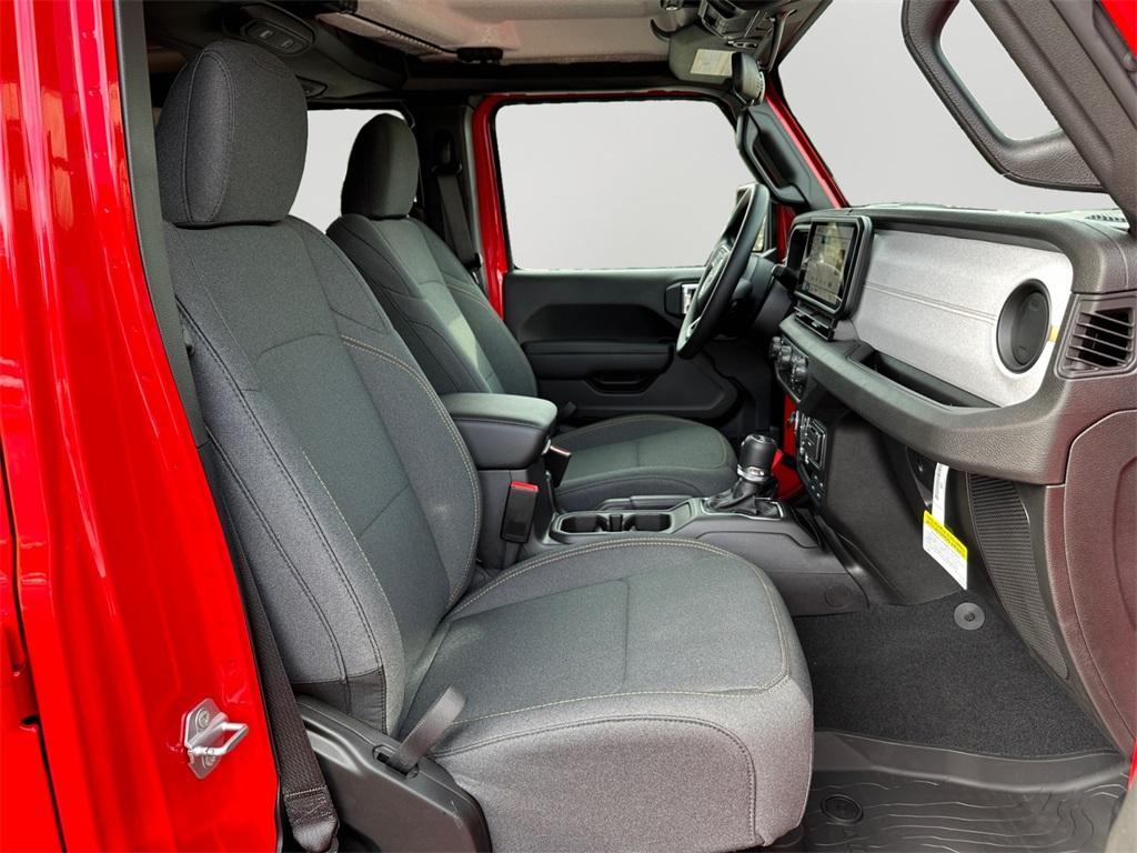 new 2026 Jeep Wrangler car, priced at $46,686