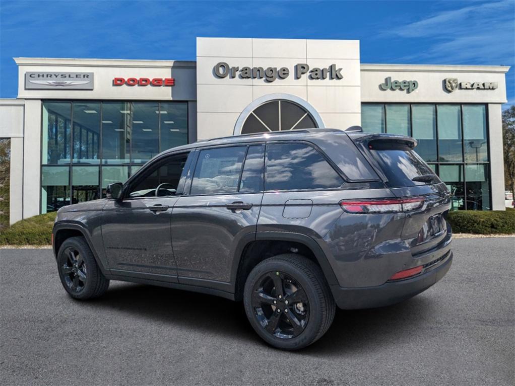 new 2025 Jeep Grand Cherokee car, priced at $40,510