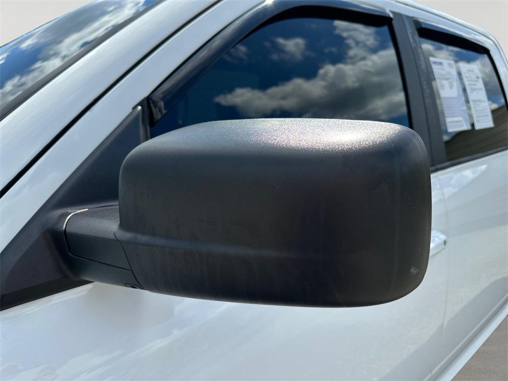 used 2021 Ram 1500 Classic car, priced at $26,000
