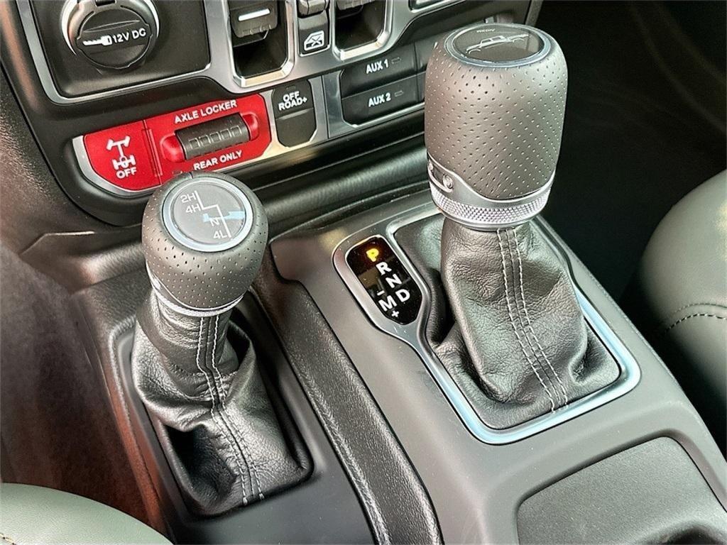 new 2025 Jeep Gladiator car, priced at $49,113