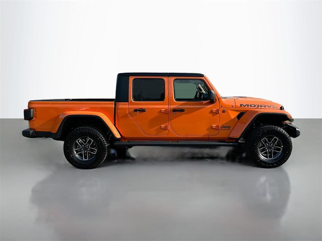 new 2025 Jeep Gladiator car, priced at $49,113