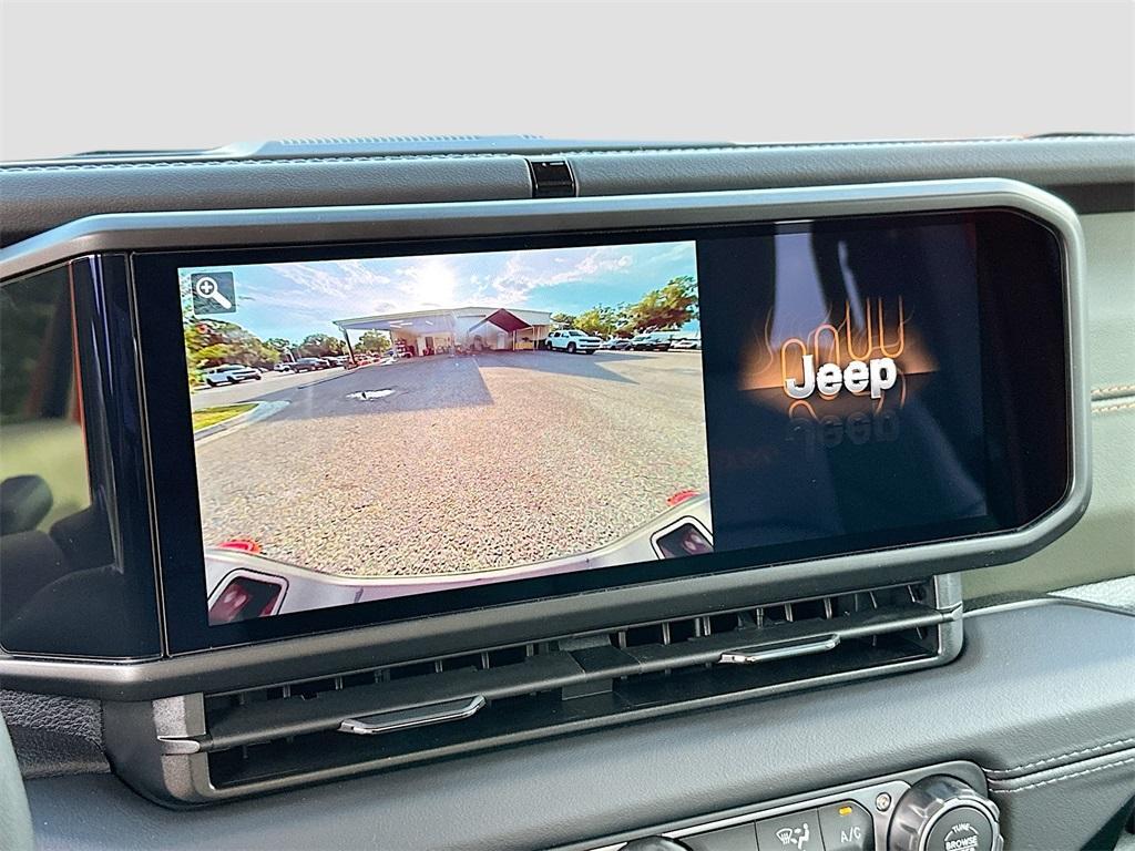 new 2025 Jeep Gladiator car, priced at $49,113