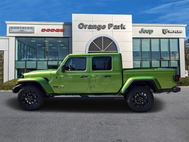 new 2025 Jeep Gladiator car, priced at $42,436
