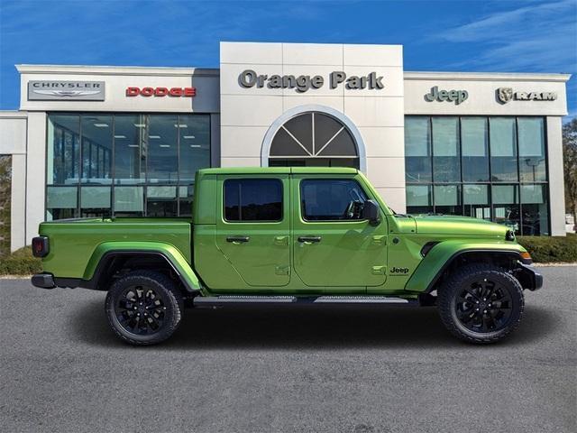 new 2025 Jeep Gladiator car, priced at $42,436
