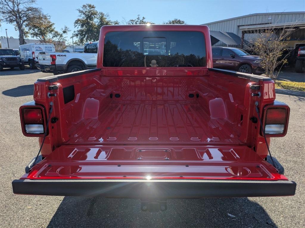 new 2025 Jeep Gladiator car, priced at $41,242