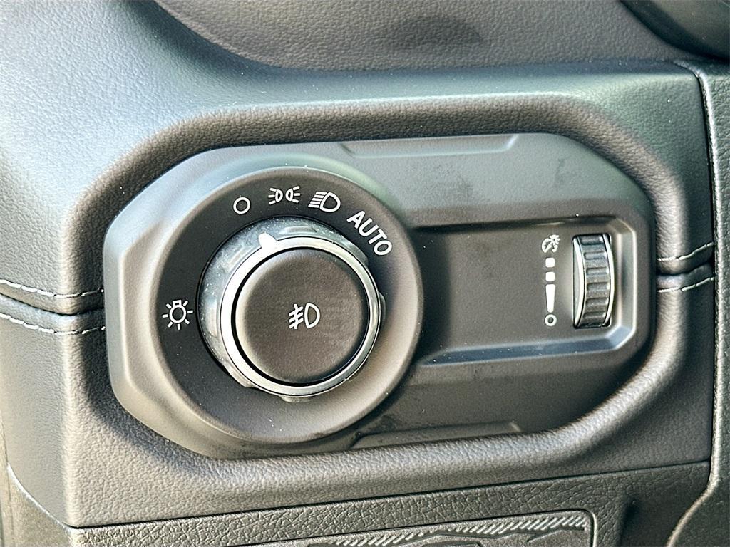 new 2025 Jeep Wrangler car, priced at $49,428