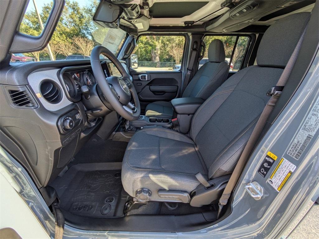 new 2025 Jeep Wrangler car, priced at $46,519