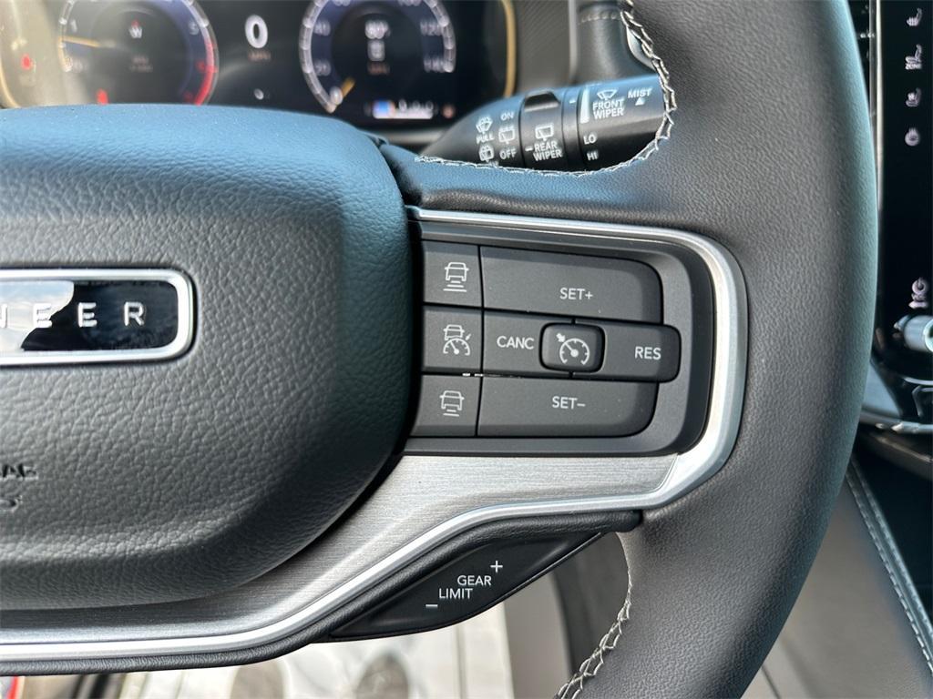 new 2025 Jeep Wagoneer L car, priced at $73,219