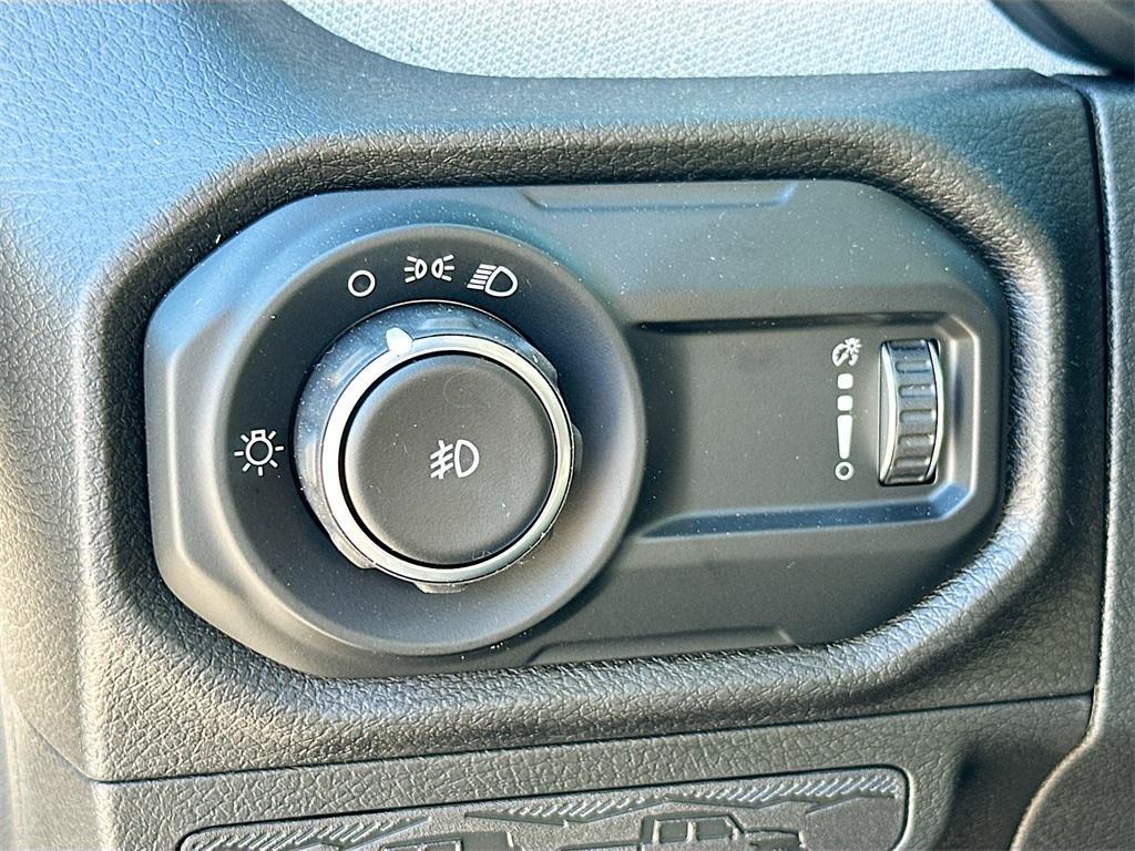 new 2025 Jeep Wrangler car, priced at $38,454