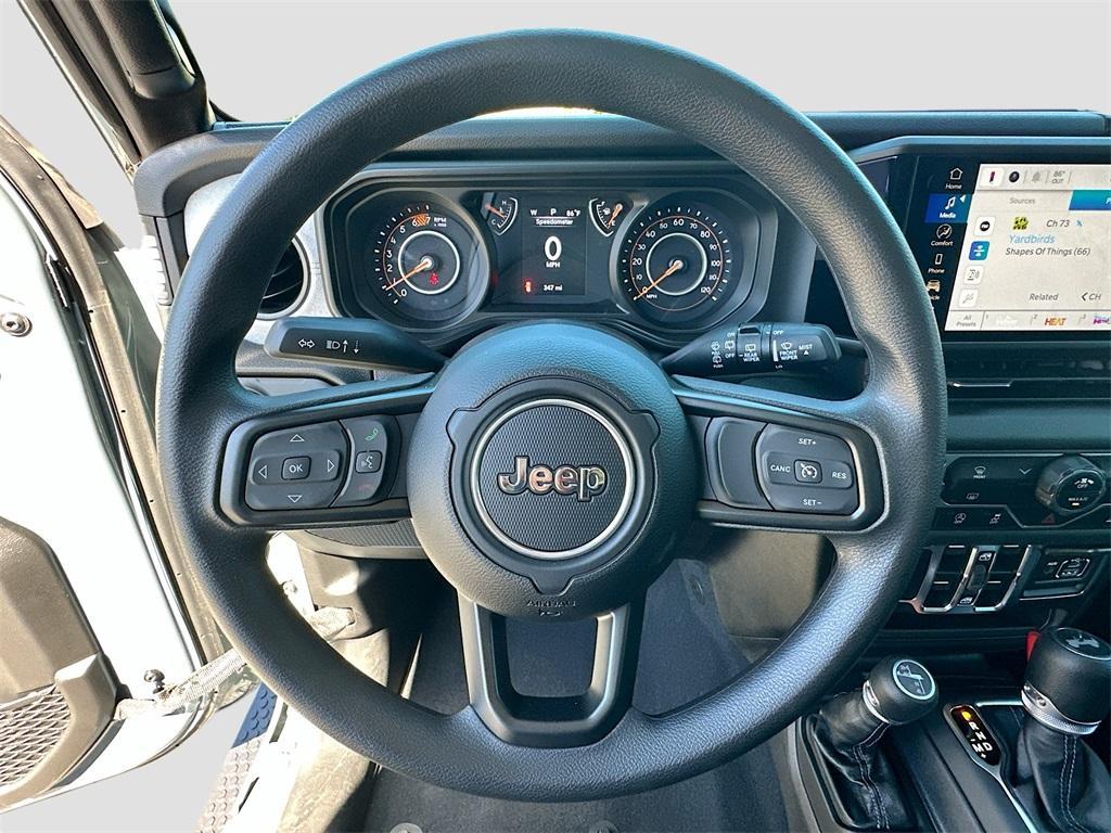 new 2025 Jeep Wrangler car, priced at $38,454